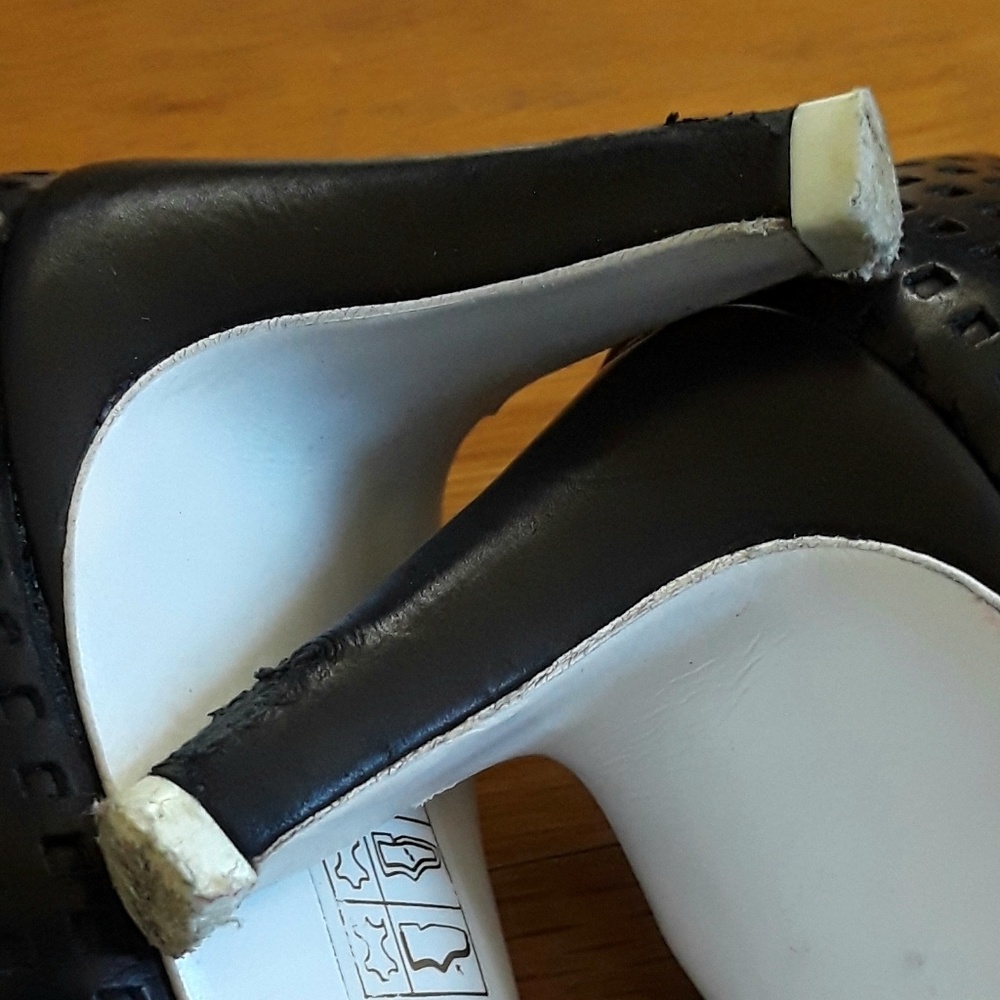 VINCE. "Aurelian 2" d'Orsay Pump - Picture 8 of 9
